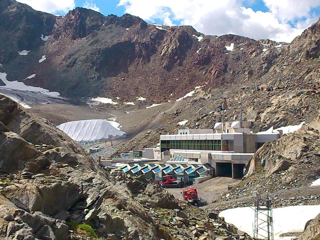 Haus Bergfreund Apartment Sankt Leonhard im Pitztal Exterior foto