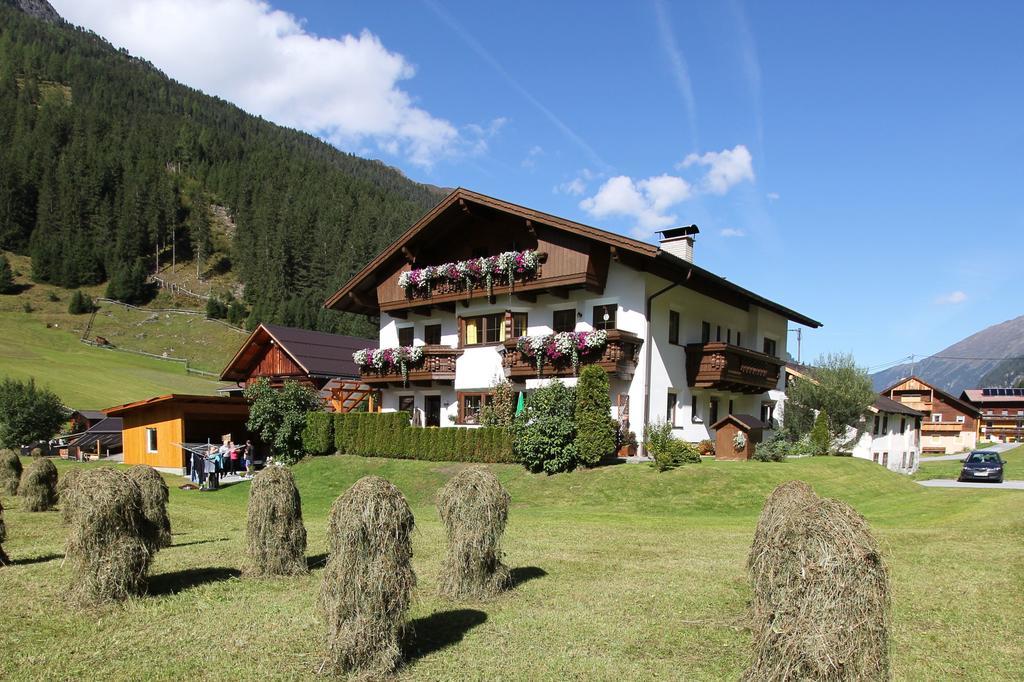 Haus Bergfreund Apartment Sankt Leonhard im Pitztal Exterior foto