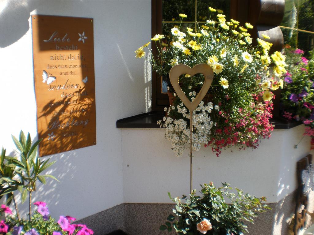 Haus Bergfreund Apartment Sankt Leonhard im Pitztal Exterior foto